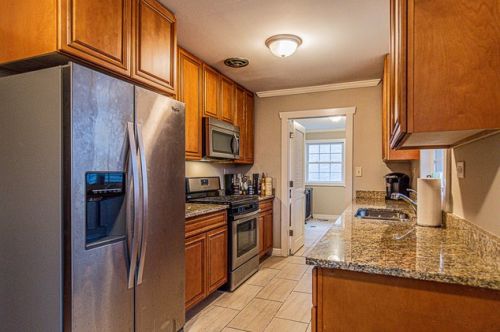 146 Quentin Rd, Palatine, IL 60067-4823