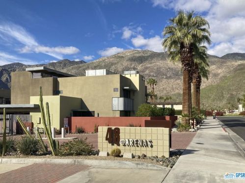 723 Arenas Rd, Palm Springs, CA 92262-6742