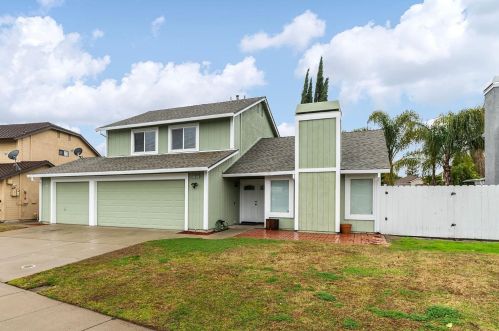 1075 Eleanor Ln, Manteca, CA 95337-9646