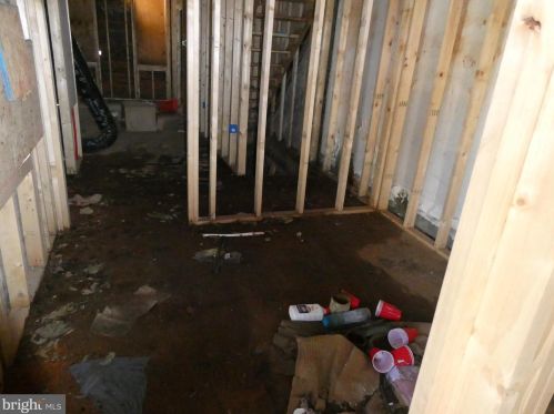 2104 9 St, Philadelphia PA 19122-1313 exterior