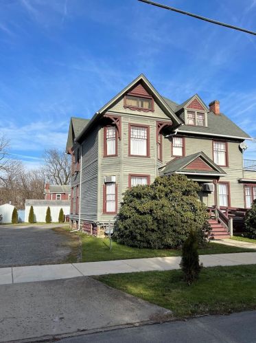 1404 Otter St, Franklin, PA 16323-1648
