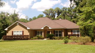 290 Creekside Dr, Waverly, GA 31565-2574
