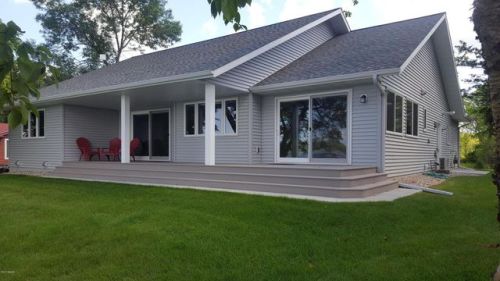 9350 Park Dr, Carlos, MN 56319-4605