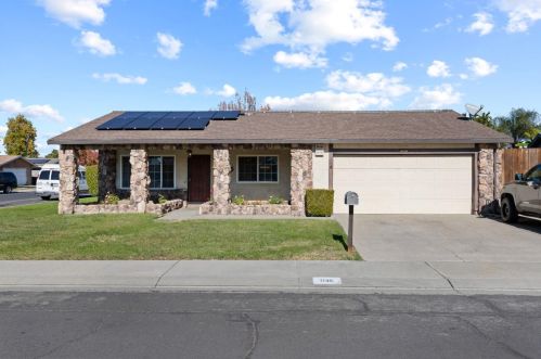1135 Merced Way, Manteca, CA 95337-6027