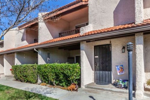 8011 Via Verona, Burbank, CA 91504-1534