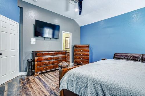 11028 San Jacinto Dr, Morgans Point TX 77571-9533 exterior