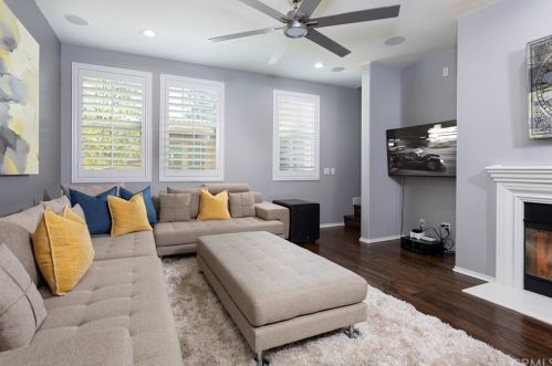 52 Cienega, Irvine, CA 92618-8802