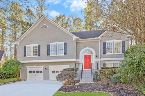 6815 Waters Edge Dr, Stone Mountain GA  30087-5461 exterior