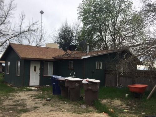 1263 Nebraska Ave, Caruthers, CA 93609-9704
