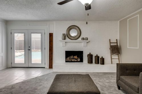 4044 Windy Crst Cir, Carrollton TX 75007 exterior