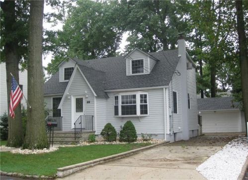 69 Goodrich St, Iselin, NJ 08830-1866