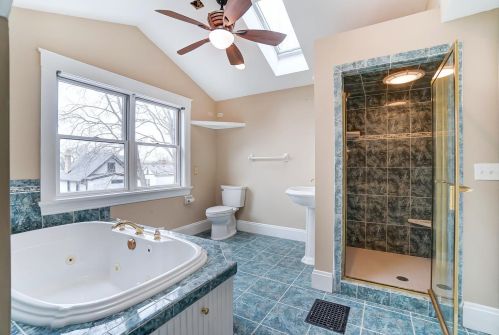 1341 Duncan Ave, Cincinnati OH 45208-2313 exterior