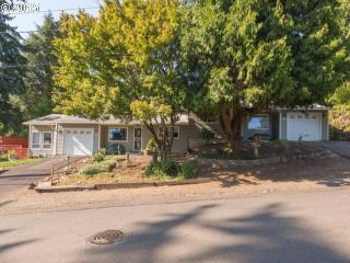 3161 Balfour St, Portland, OR 97222-6471