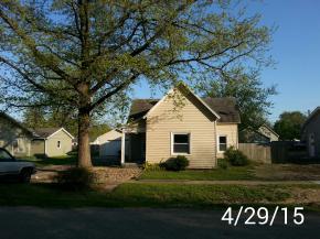 1111 Plum St, Oliver, IL 62441-1549