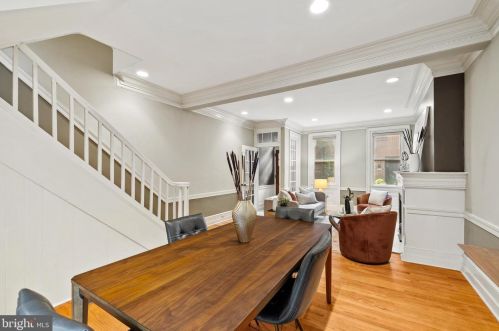 1724 Addison St, Philadelphia, PA 19146-1517