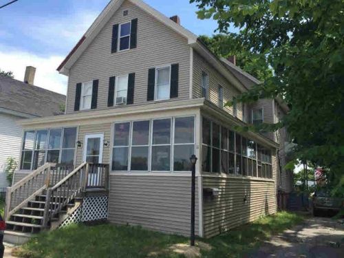 11 Summer St, Rochester, NH 03867-1422
