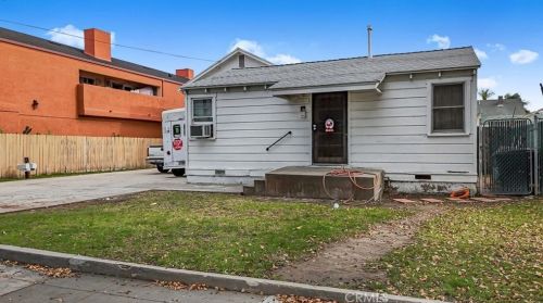 422 Claudina St, Anaheim CA  92805-3016 exterior