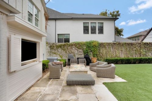 3817 4th St, Fort Worth TX  76111-6510 exterior