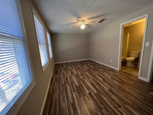 8835 Long Beach Cir, Atlanta GA  30350-2208 exterior