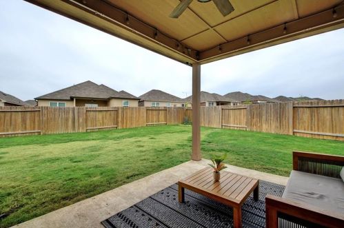 19805 James Mnr St, Webberville TX 78653 exterior