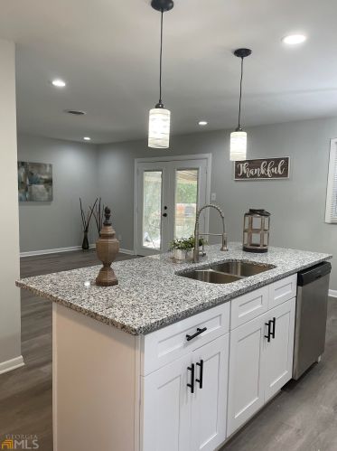 905 Crestwood Ter, Warner Robins GA  31088-4536 exterior