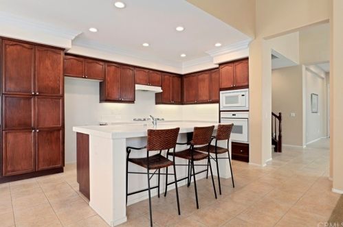 12758 Royal Palm Ln, Riverside CA  92503-7077 exterior