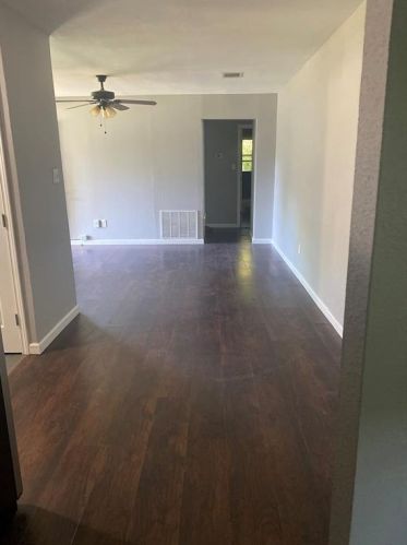 802 Dallas St, Midlothian, TX 76063-2050