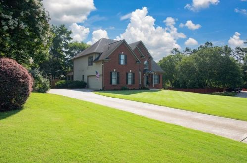 4080 Muddy River Ln, Buford, GA 30519-1882