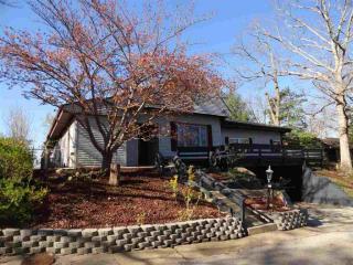 127 Kings Hwy, Huntington WV  25705-3621 exterior