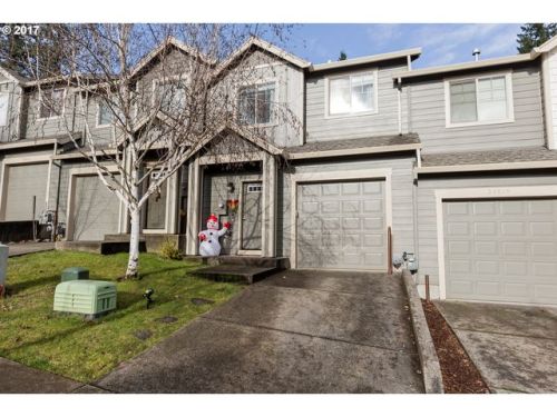 38517 Galway St, Sandy, OR 97055-6815