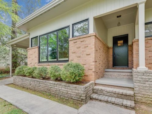 2211 Melante Dr, Atlanta, GA 30324-4215