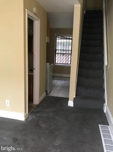 2027 Cleveland St, Philadelphia PA 19121-1501 exterior