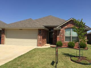 3404 Arcadia Dr, Yukon, OK 73099-9643