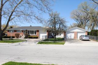 4601 Oriole Ave, Chicago, IL 60706-4538