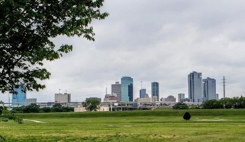 400 Rayner St, Fort Worth, TX 76111-1127