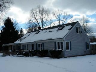 11 Sherbrooke Rd, Barrington, RI 02806-1230