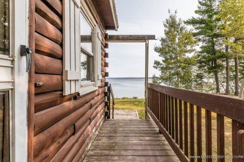 26 Great Bay Rd, Standish, ME 04084-5714