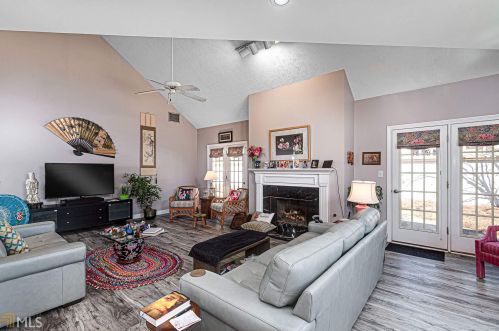 100 Wexford Ct, Stockbridge GA  30281-6307 exterior