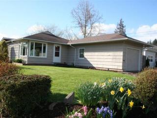 804 34th St, Corvallis, OR 97330-5054