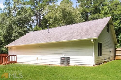 191 Cowan Rd, Conyers GA  30094-4101 exterior