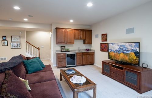 6747 Phillips Pl, Englewood CO 80112-3350 exterior