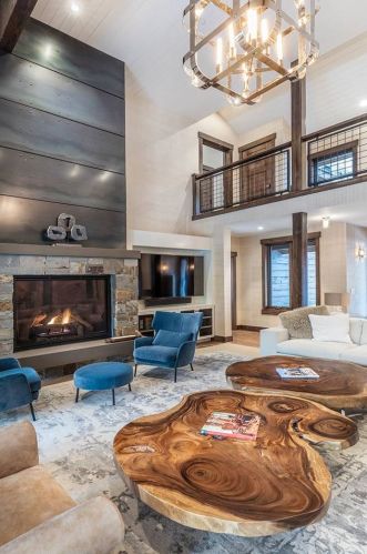 8208 Valhalla Dr, Truckee CA  96161-4296 exterior