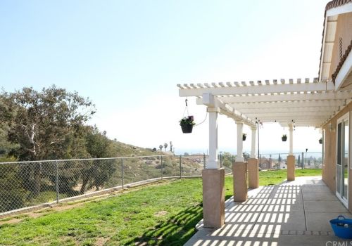 5580 Via Escalante, Riverside CA  92509-5562 exterior