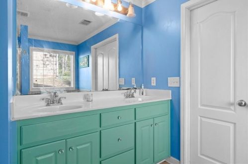 2028 Lantern Dr, Jefferson GA  30549-6995 exterior