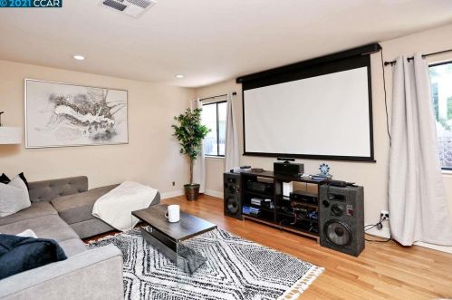 1852 Olympic Dr, Pacheco, CA 94553-4937