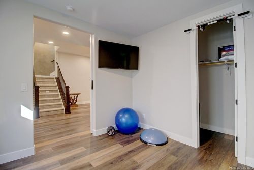 27701 Lakeview Dr, Aurora CO 80016 exterior