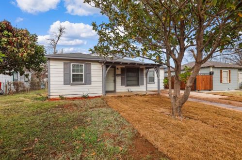 3262 Todd Ave, Fort Worth TX  76110-4533 exterior