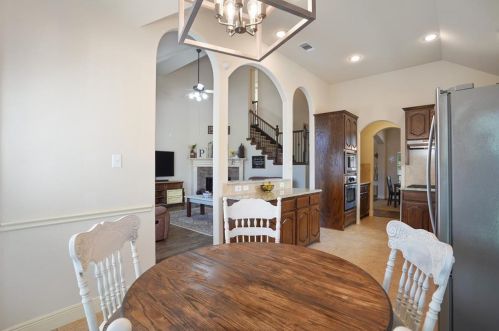 5724 Diamond Valley Dr, Fort Worth TX  76179-7607 exterior