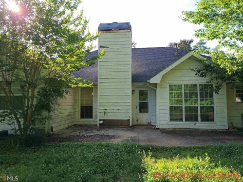 129 Nanci Ct, Stockbridge, GA 30281-6036