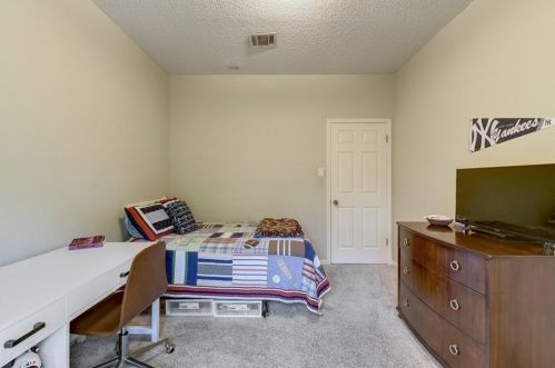 1517 Ben Crenshaw Way, Austin TX  78746-6163 exterior